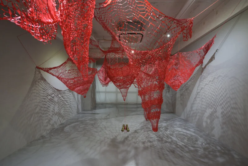 CHIHARU SHIOTA–塩田千春